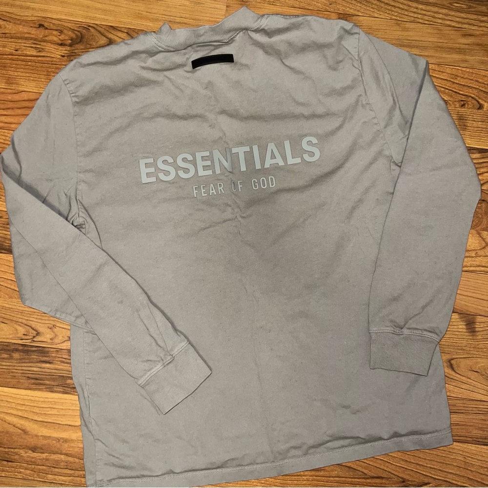 Crewneck long sleeve tshirt